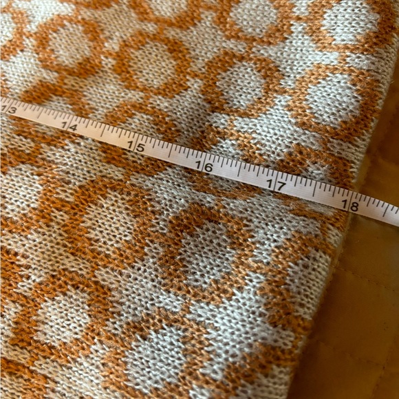 Women’s Reversible Knit Infinity Scarf in Terracotta/Light Gray. - Picture 8 of 10